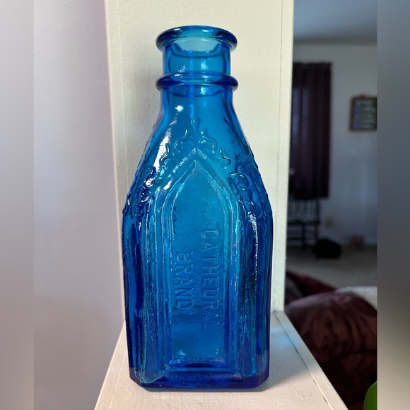 Cathedral Brand Chief Wahoo Electric Tonic 8” Bottle, Cobalt Blue - Picture 3 of 10